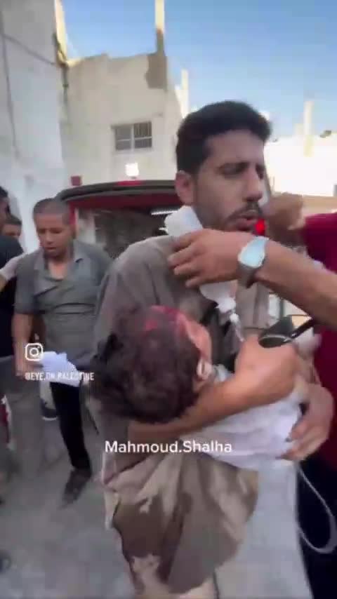 İsrail'in Gazze Tufah mahallesine hava saldırısında çocuklar yaralandı