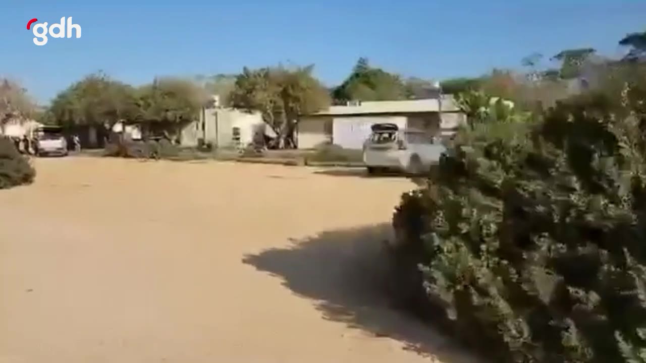 Gazze sakinleri, işgal altındaki topraklara motosikletle girdi