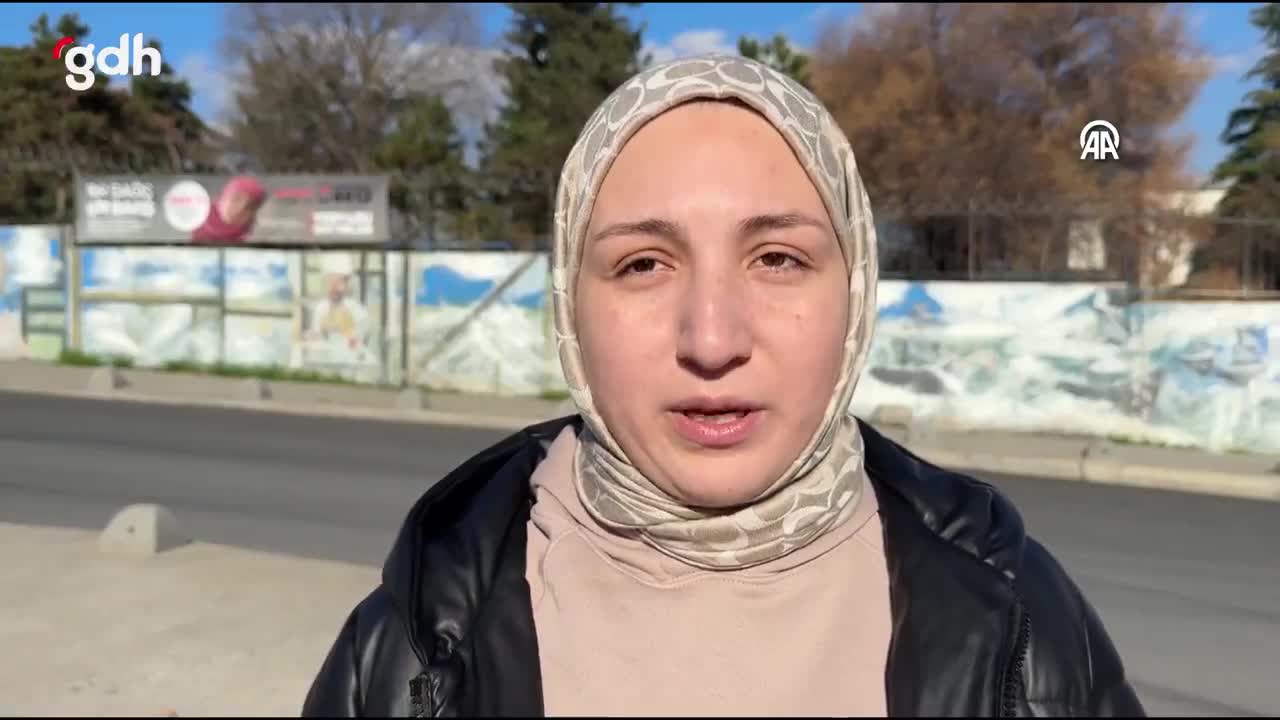 Zeytinburnu'nda kadına başıboş köpek saldırdı, yaralandı