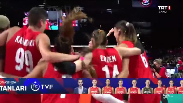 Türkiye-Sırbistan maçında Melissa Vargas'ın 41. sayısı şampiyonluk!