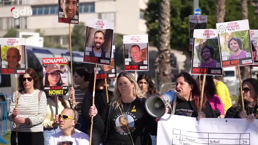 İsrailli esir yakınları Tel Aviv'de Hamas ile ateşkes istedi