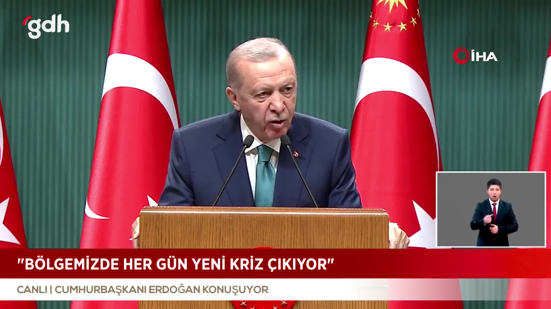 Erdoğan: 28 Şubat zihniyeti 'başörtülü, sakallı' diyerek horlatılıyor