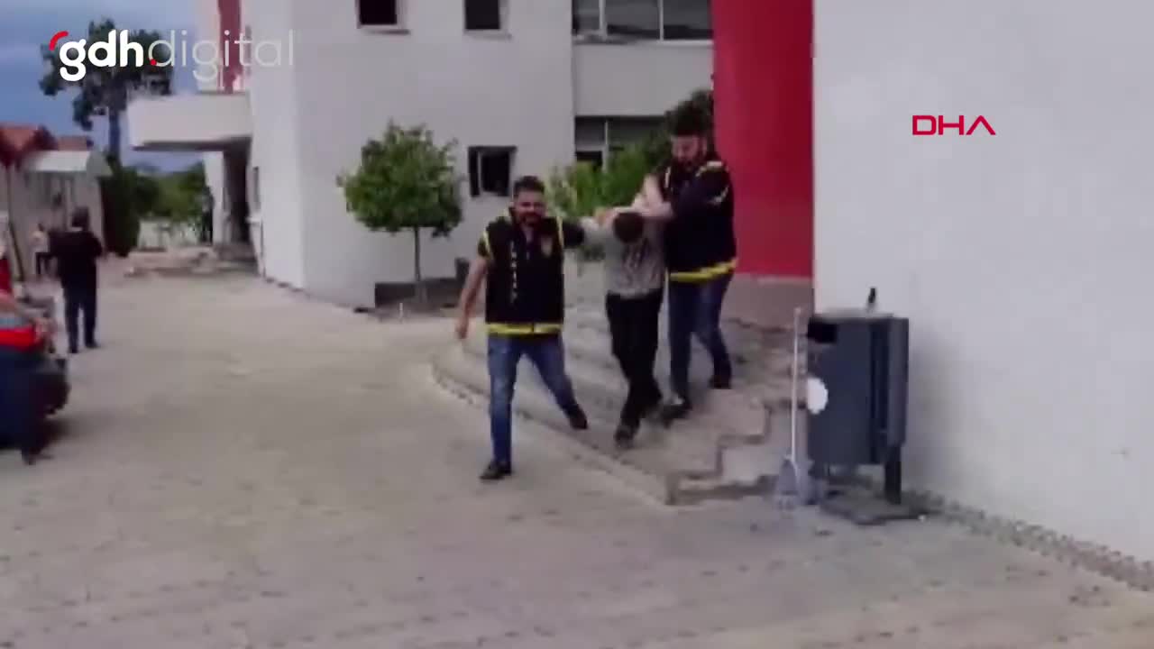 Adana'da Selda A.'nın cep telefonunu çalan İsa A. yakalandı