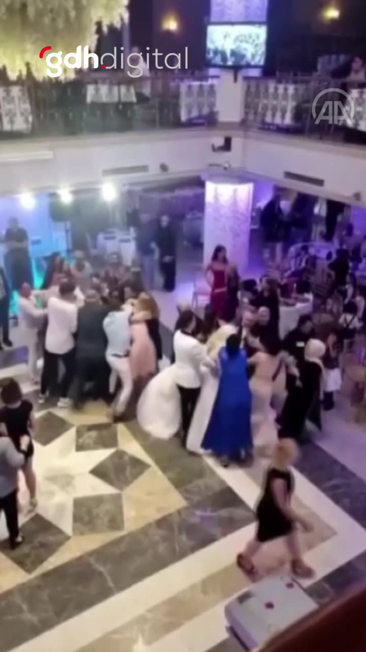 Bayrampaşa'daki düğünde gelin darp edildi: Halay kavgası