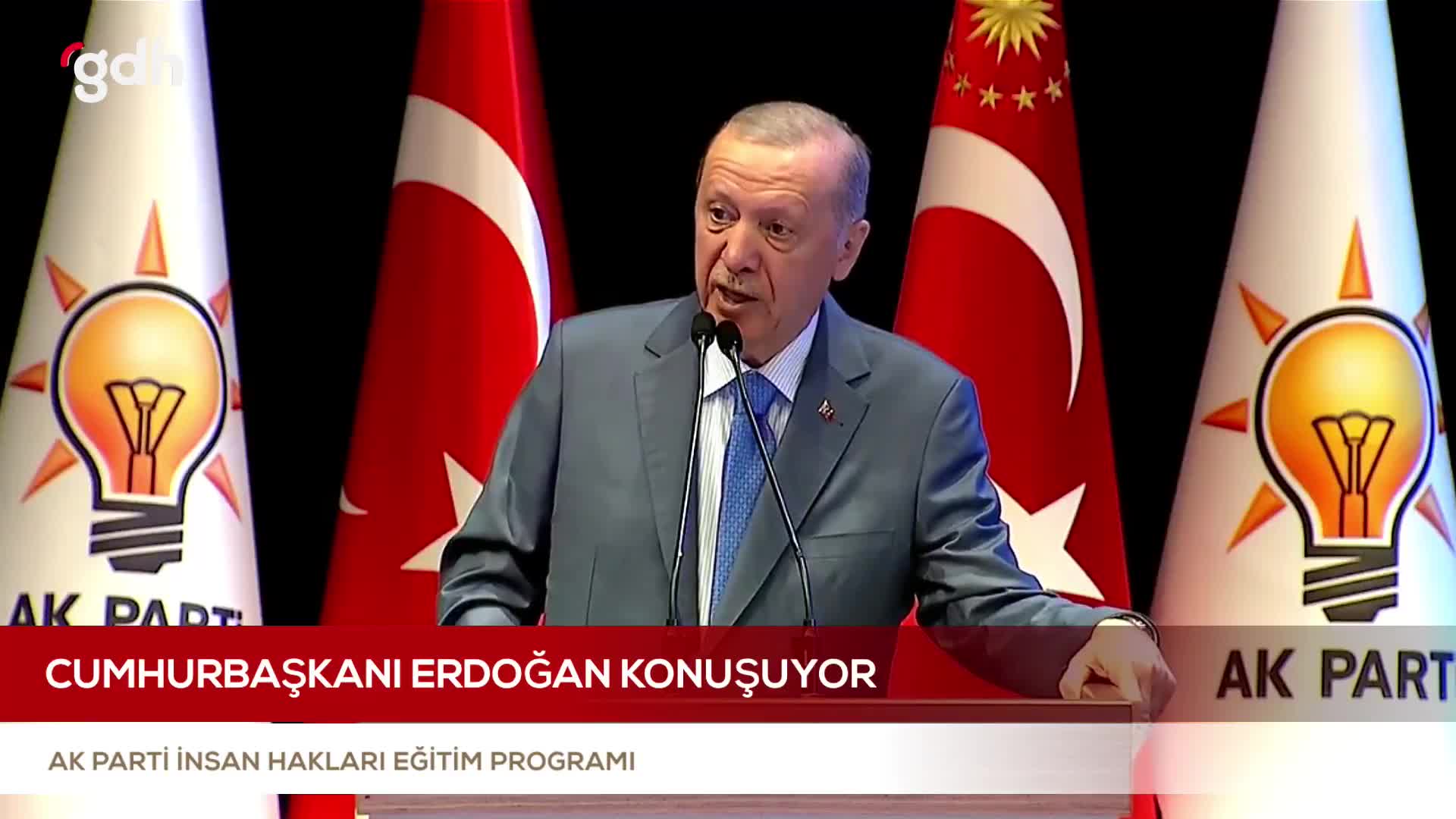 Erdoğan: Sosyal medya platformları Türkiye'yi görmezden geliyor