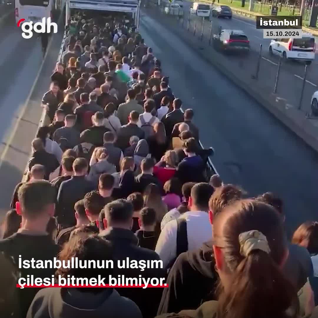 İstanbullunun ulaşım çilesi bitmiyor: Altunizade yoğunluğu