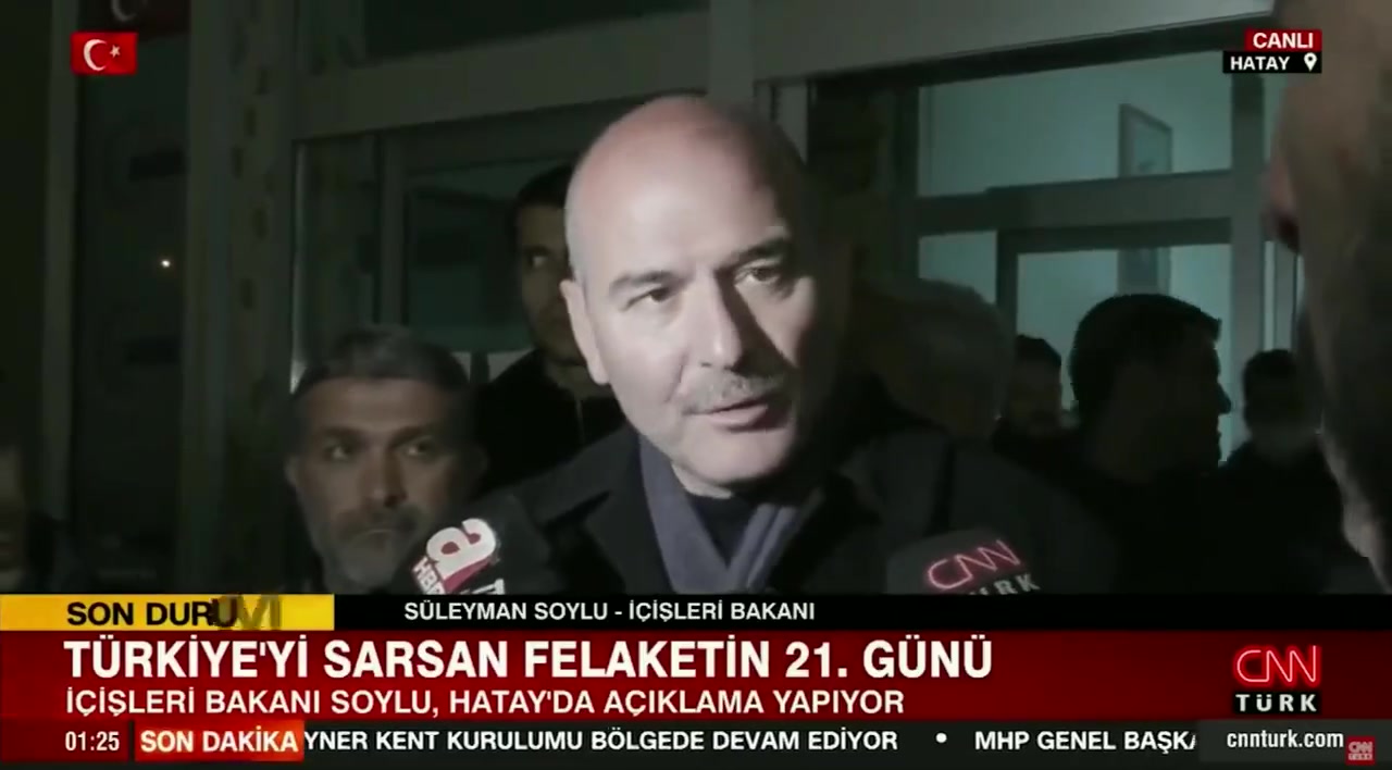 Soylu: Siyaseti spor alanlarına taşımak isteyenlere yanıtımız var