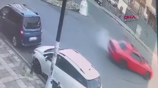 Ümraniye'de drift atan sürücüye 20 bin 342 lira ceza!