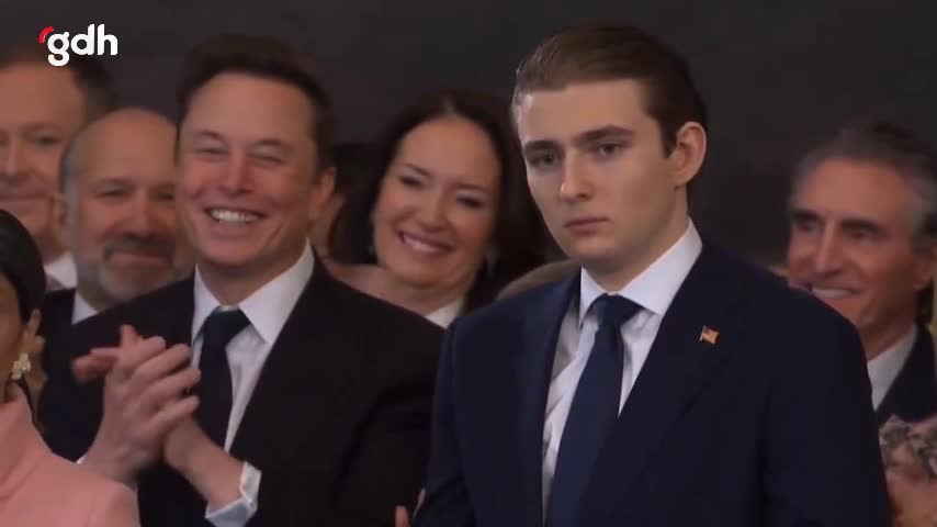Trump'ın "Mars'a bayrak dikeceğiz" açıklamasına Musk'tan yanıt
