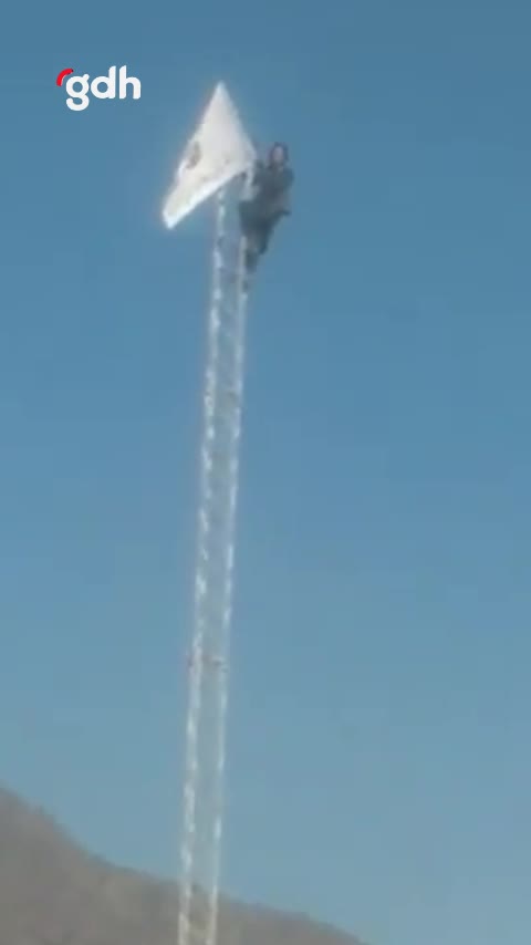 Pakistan Talibanı, kontrol noktasını ele geçirip 13 asker öldürdü