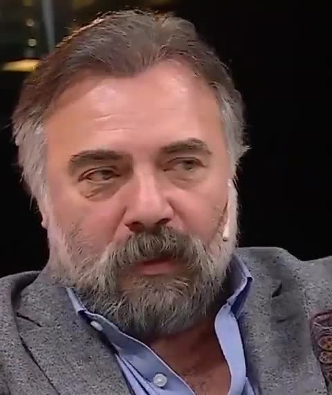 Oktay Kaynarca: 

Ben Türkiyeliyim. Türkiye milliyetçisiyim