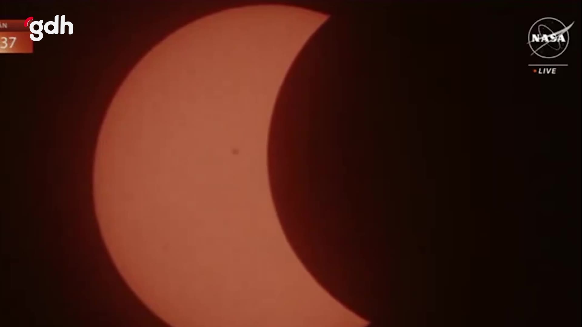 2024'ün ilk tam güneş tutulması Meksika'da gözlemlendi
