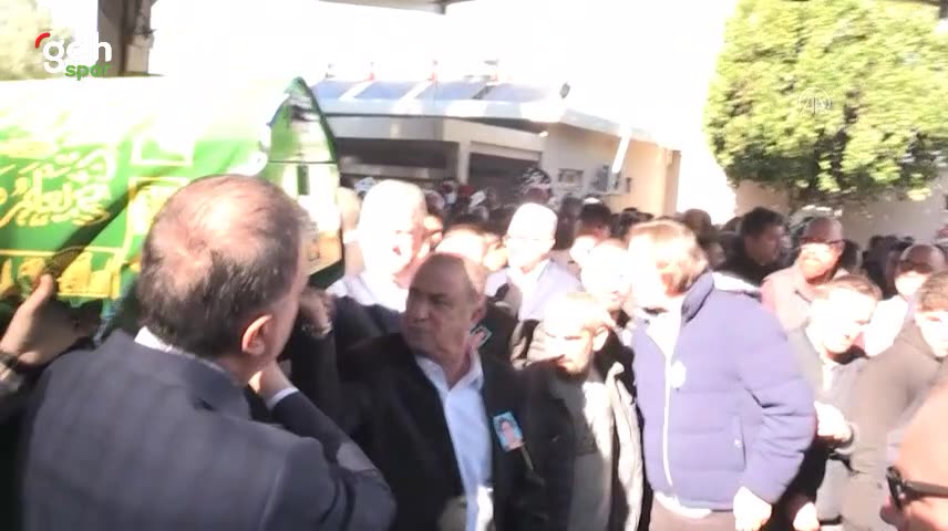 Nuriye Terim, Adana'da kılınan cenaze namazıyla uğurlandı