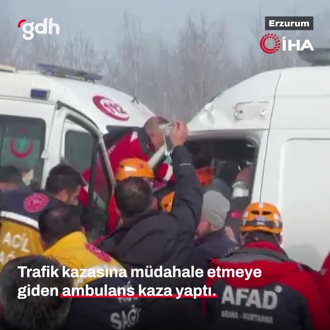 Erzurum'da ambulans kaza yaptı, 3 kişi kurtarıldı