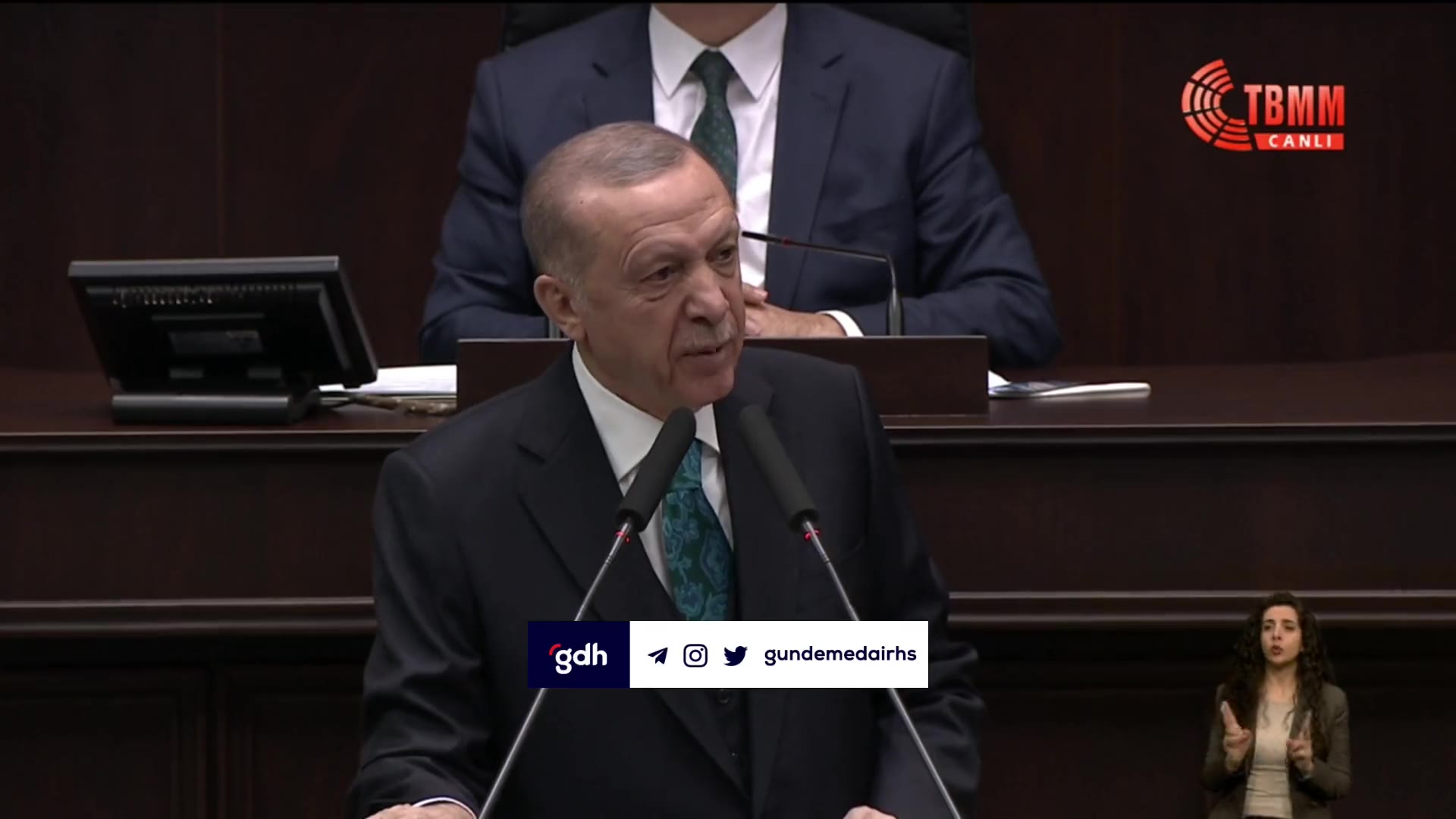 Erdoğan: Teröristlere destek veren siyaseti reddediyoruz