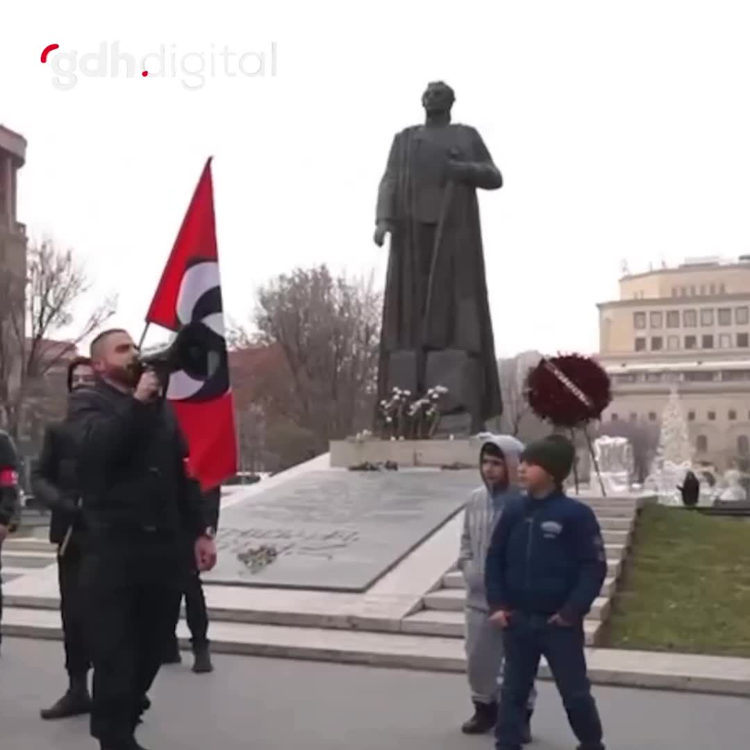 Ermeni neo-Naziler, Nzhdeh için Erivan'da anma töreni düzenledi