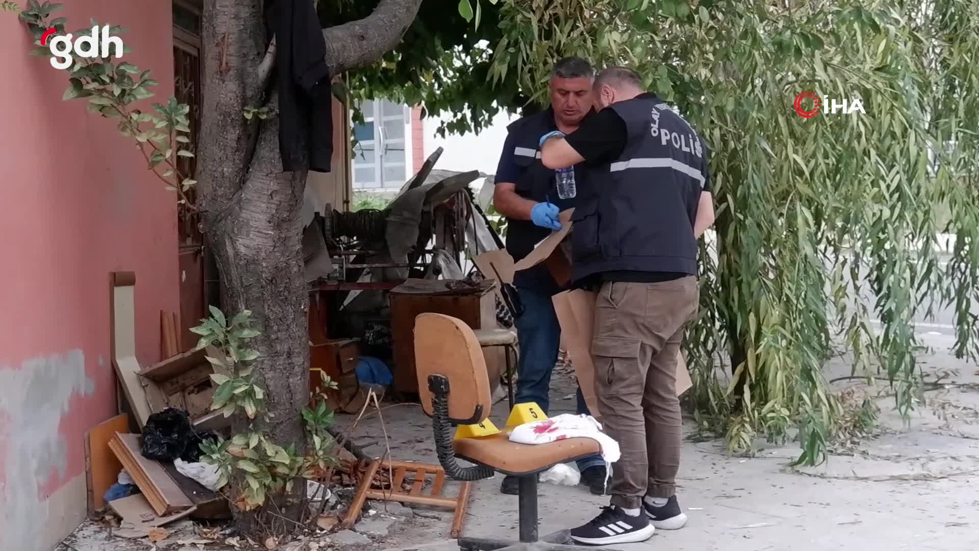 Öfkeli baba, köpeğin sahibini bıçaklayarak yaraladı