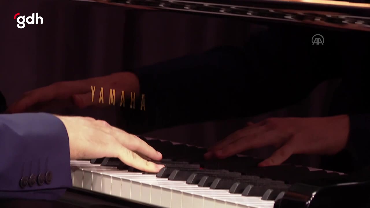 Otizmli piyanist Buğra Çankır, Cumhurbaşkanlığı Orkestrası'nda konser verecek
