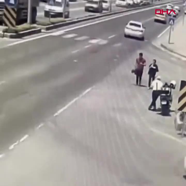 Nevşehir'de polis, öğrenciyi kamyonun altından kurtardı
