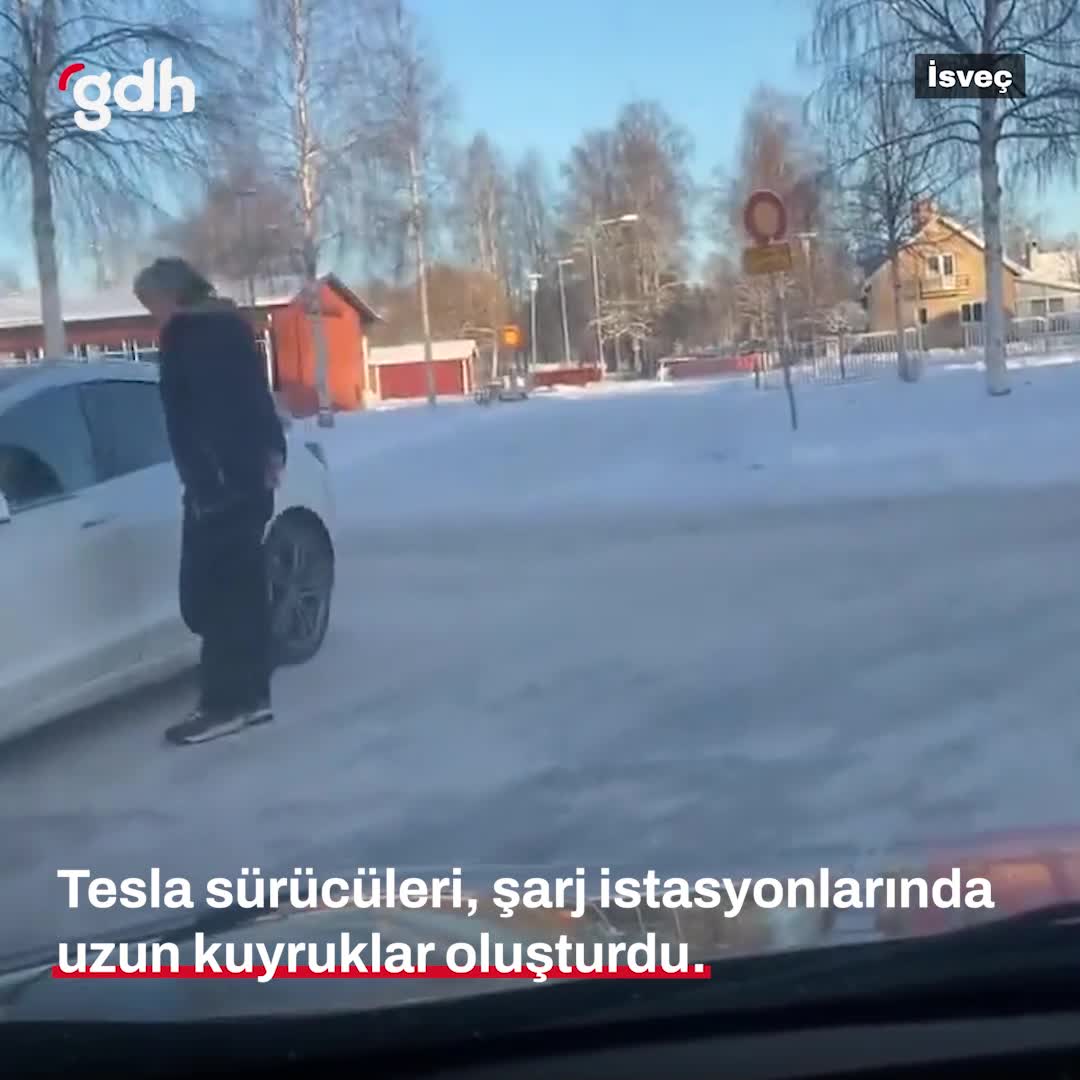 İsveç'te Tesla sürücüleri grev nedeniyle uzun kuyruklar oluşturdu