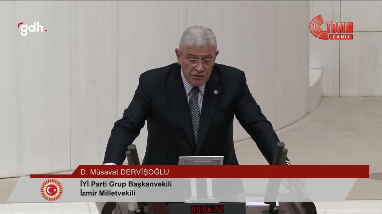 Dervişoğlu'ndan Özel'e: İYİ Parti PKK ile aynı safta durmaz!