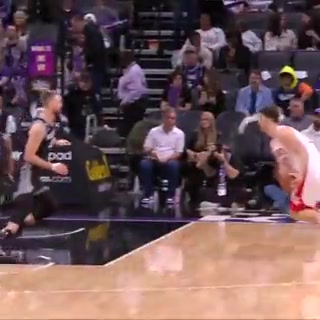 Alperen Şengün, Sacramento'ya karşı yine etkili!