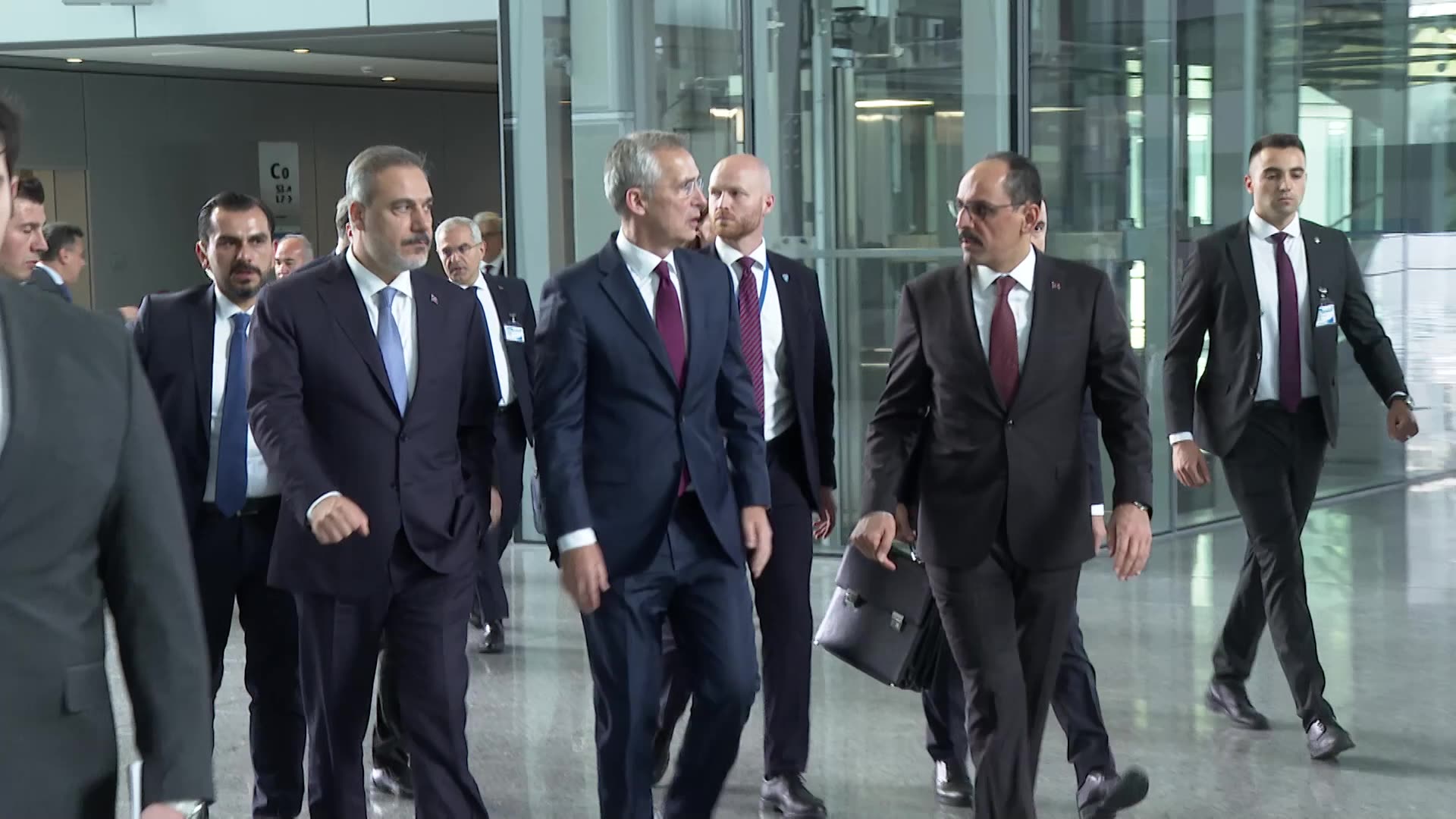 Türkiye, İsveç ve Finlandiya NATO Başvurusu Toplantısı Brüksel'de