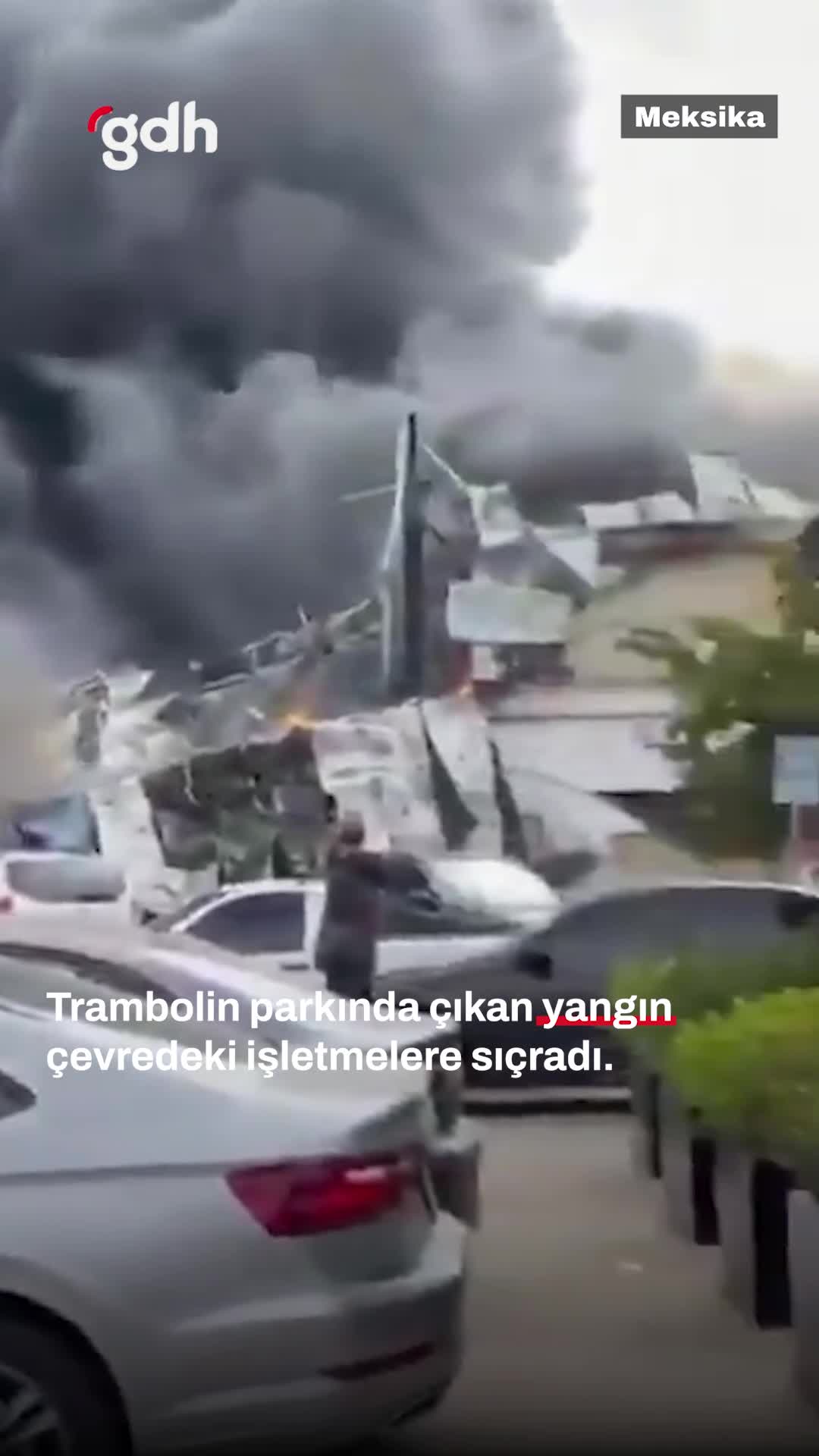 Culiacan'daki trambolin parkında yangın, çevreyi etkiledi