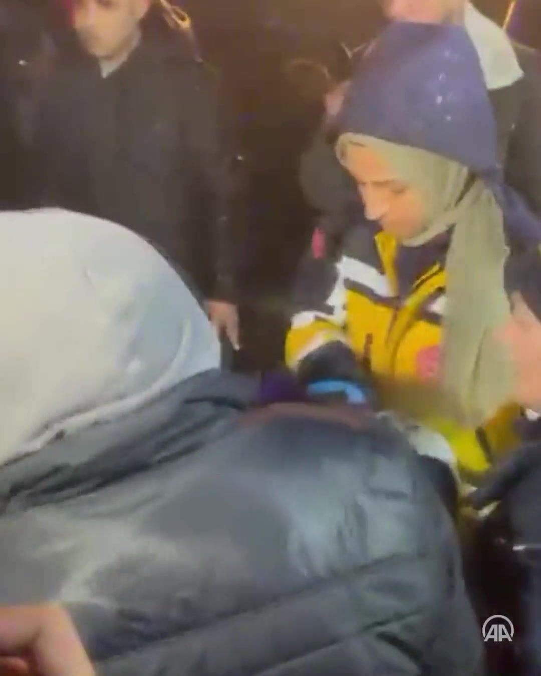 Kahramanmaraş'ta 17 yaşındaki Hülya 16 saat sonra kurtarıldı