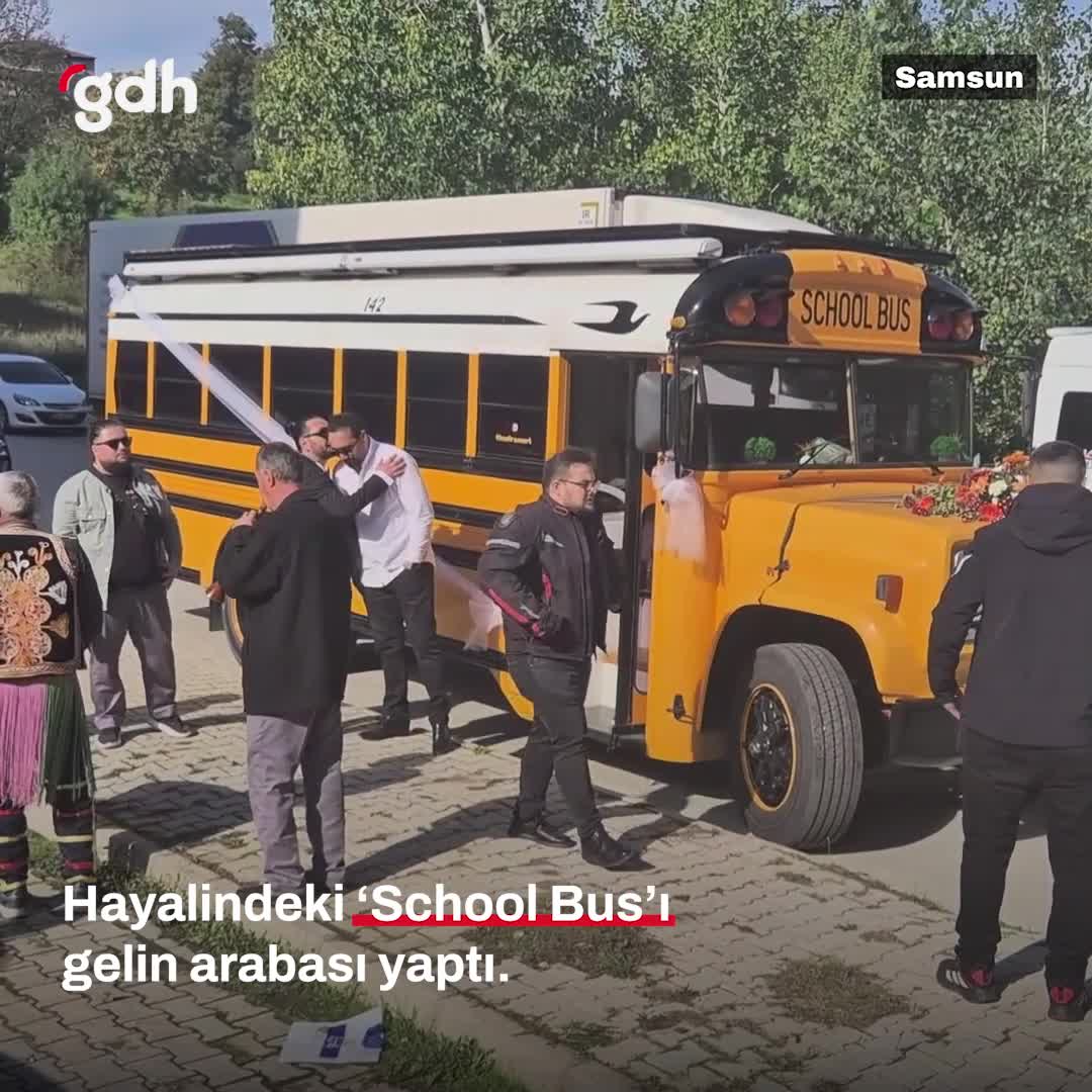 Samsunlu vatandaş, 700 bin TL'lik otobüsü gelin arabası yaptı