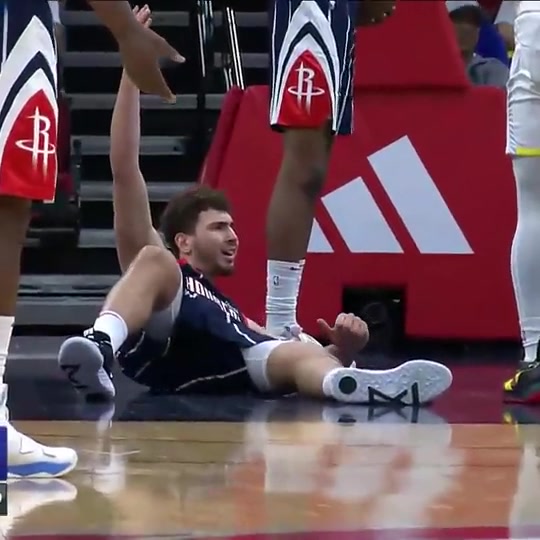 Alperen Şengün: Double-Double ile iş başında!