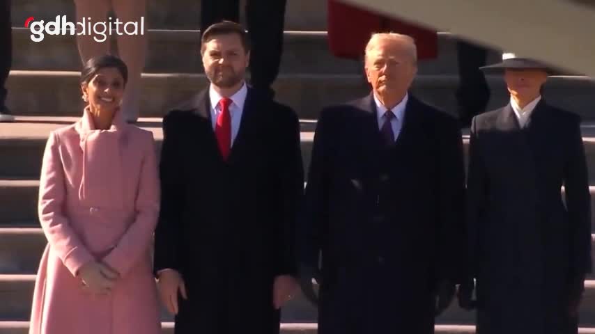 Trump'ın Biden'ı Kongre binasından uğurlama anları