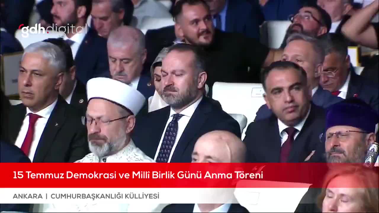 Erdoğan: FETÖ'cü alçaklar tarihimize kara leke sürdü
