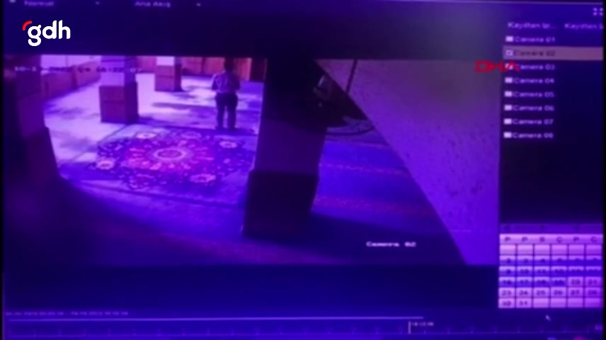 Bornova'da namaz sırasında kalp krizi geçiren kişi öldü