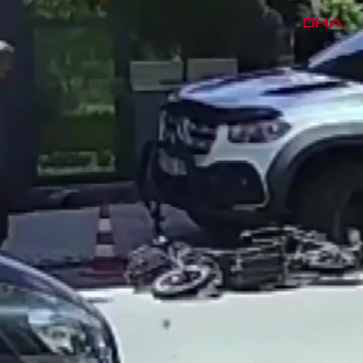 Antalya'da motosiklet çalıp kaçan kimliği belirsiz kişi