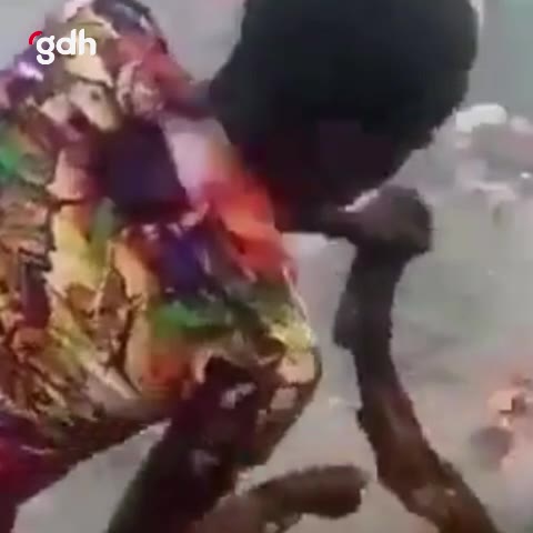 Haiti'de Yamyam Çetesi'nin ölüleri yediği görüntülendi