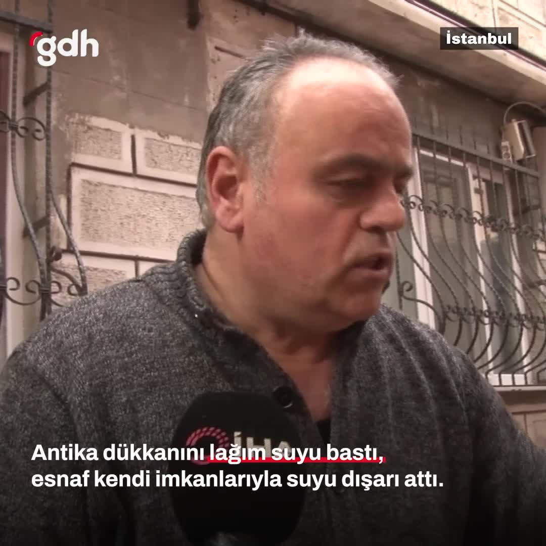 Fatih'teki lağım suyu antika dükkanını bastı, İSKİ çözmedi