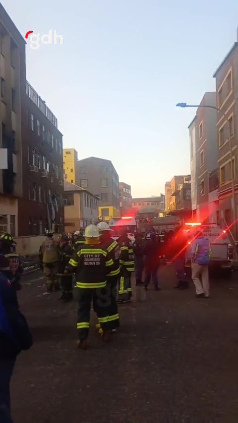 Johannesburg'taki yangında 52 kişi hayatını kaybetti