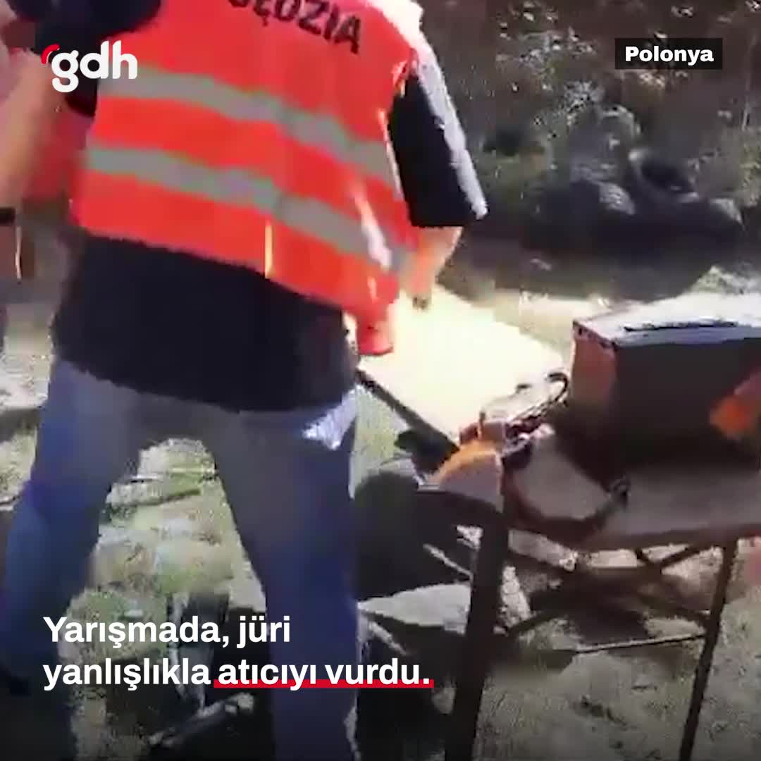 Polonya'da atıcılık yarışmasında jüri atıcıyı vurdu