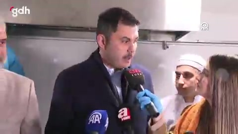 Murat Kurum: "16 milyonun kardeşi olacağız, herkese sarılacağız"