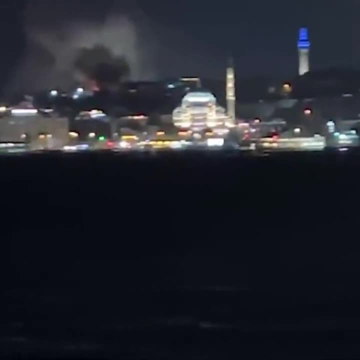 İstanbul Kapalıçarşı'da yangın: İtfaiye ekipleri sevk edildi