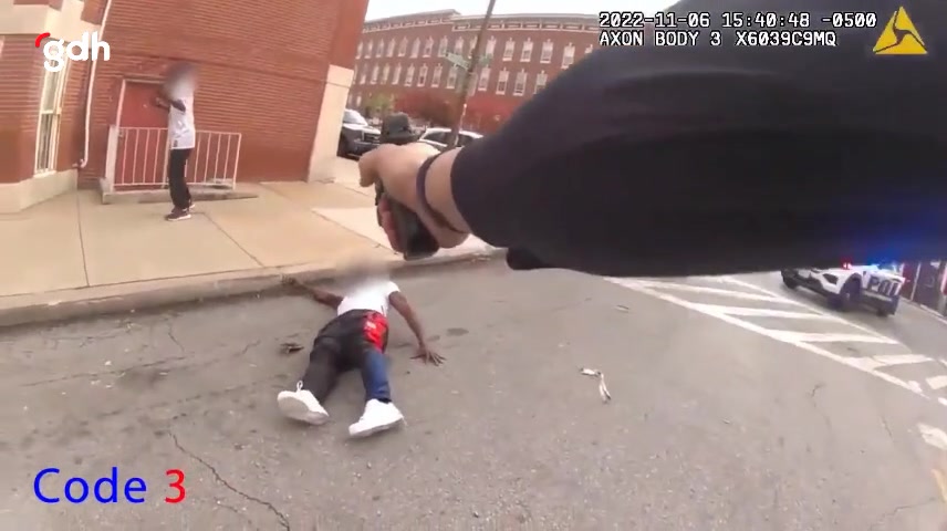 Baltimore'da polis bıçaklı saldırgını mermiyle yaraladı