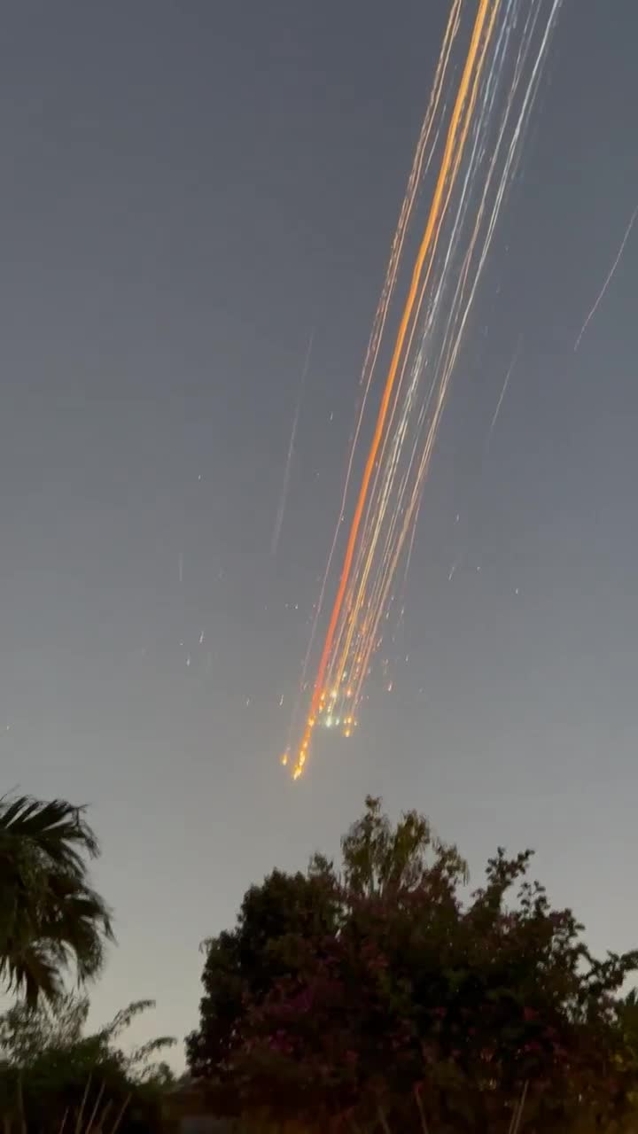 SpaceX'in Starship'i test uçuşunda parçalandı
