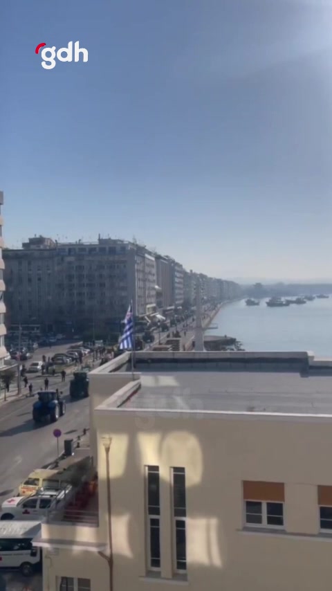 Selanik'te çiftçiler, yüksek mazot fiyatlarını protesto etti