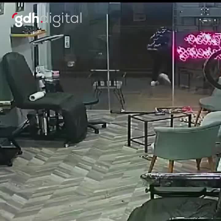 Marmaris'te dövmeci, rakip dükkanını bastı; 2 yaralı, tutuklama