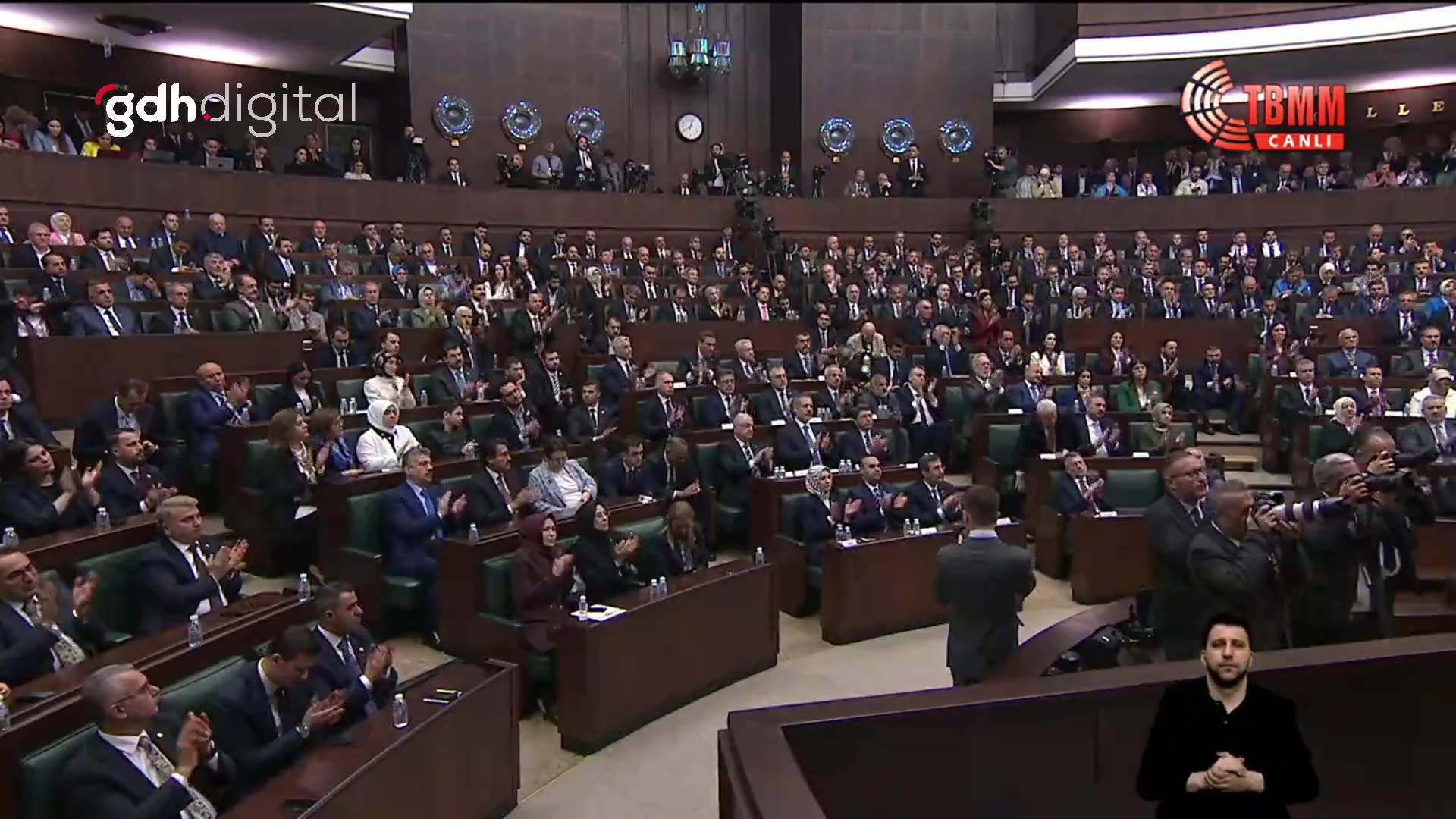 Erdoğan: Mazlumların hakkını savunmaya devam edeceğim