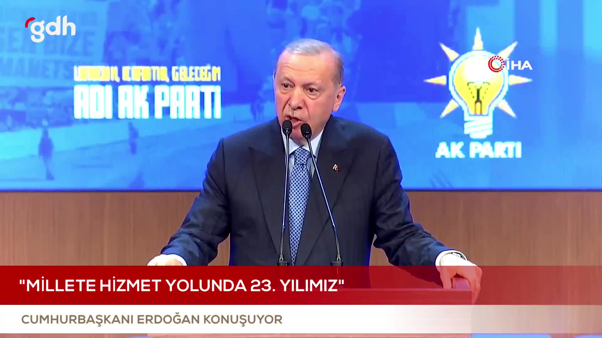 Erdoğan: AK Parti, muhafazakar kimlikle sorunları çözmeyi vaat etti