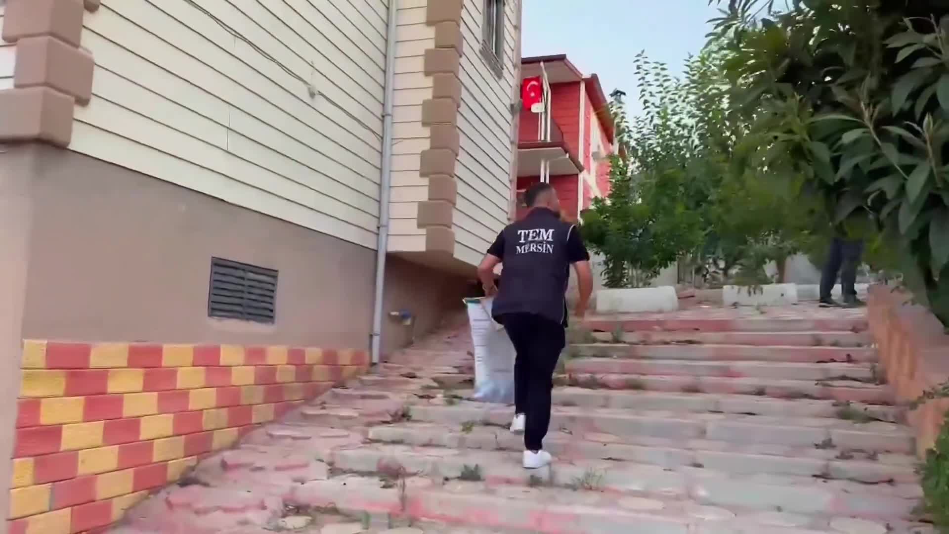 21 ilde FETÖ'ye yönelik "KISKAÇ-24" operasyonunda 55 şüpheli yakalandı