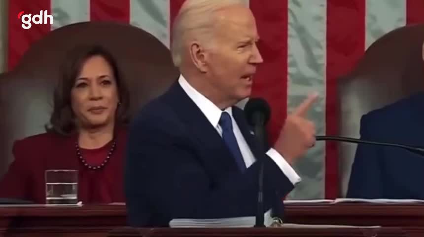 Trump: Biden'ın Düşüşü Devam Ediyor