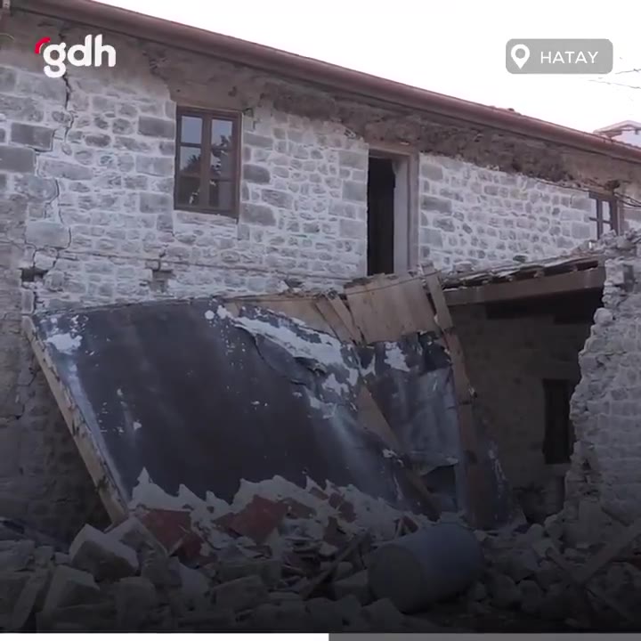Samandağ'daki 1800'ler İngiliz Protestan Okulu hasar gördü